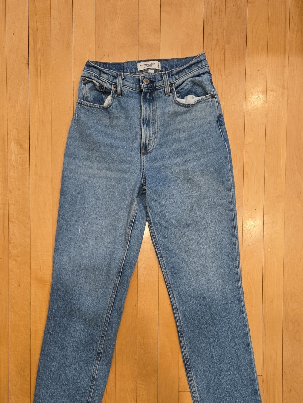 High-Rise Straight Leg Women’s Jeans - Light Blue